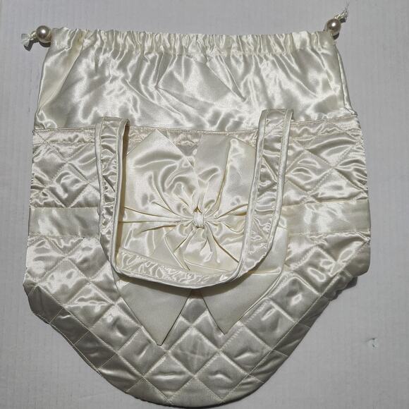 NaRaYa Quilted Bow Tote Bags (2) Cream Color Perfect for Your Wedding Day New - Picture 8 of 8